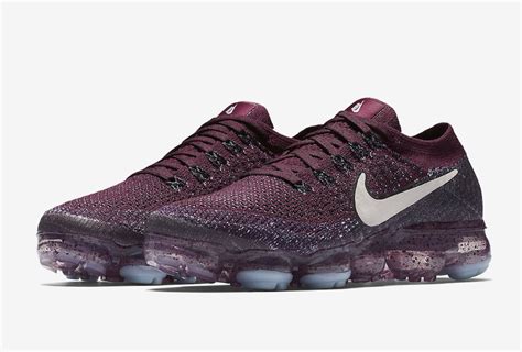 nike air vapormax bordeaux shoes.